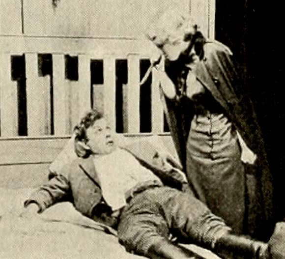 Кадр из фильма "Женщина из сна"