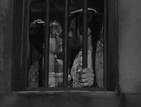 Кадр из эпизода “Guillotine”