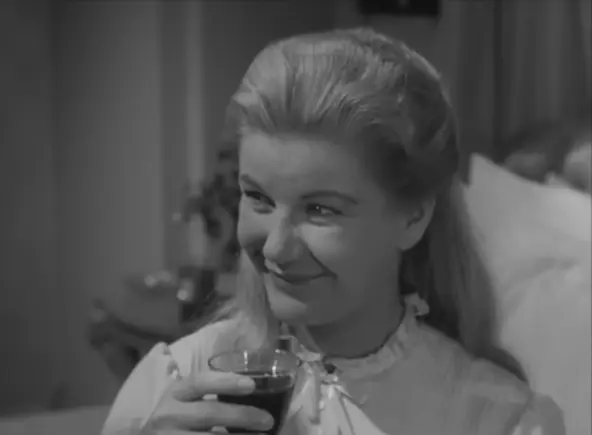 Кадр из эпизода “Sybilla”