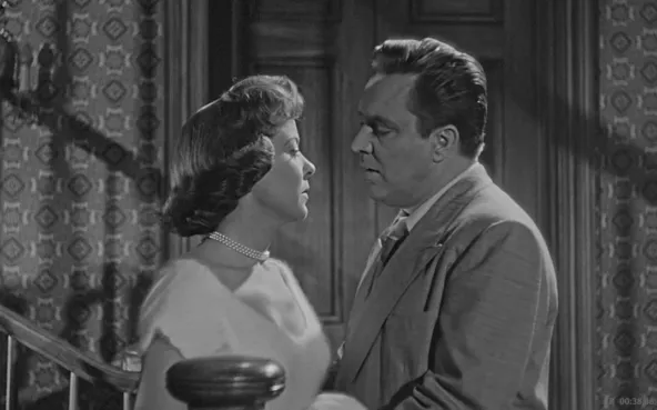 Кадр из фильма “Двоеженец”