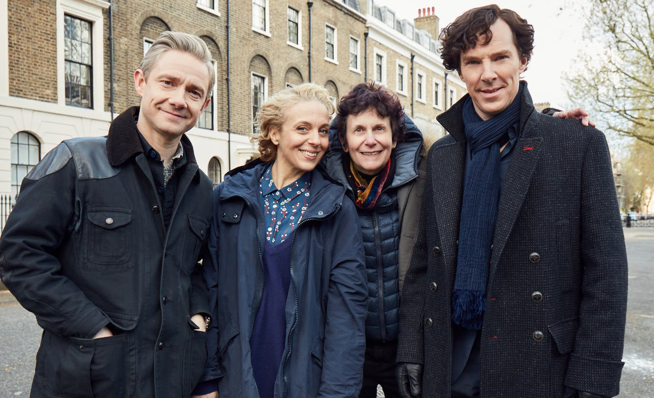 фото Рэйчел Талалэй на съёмках “Шерлока”