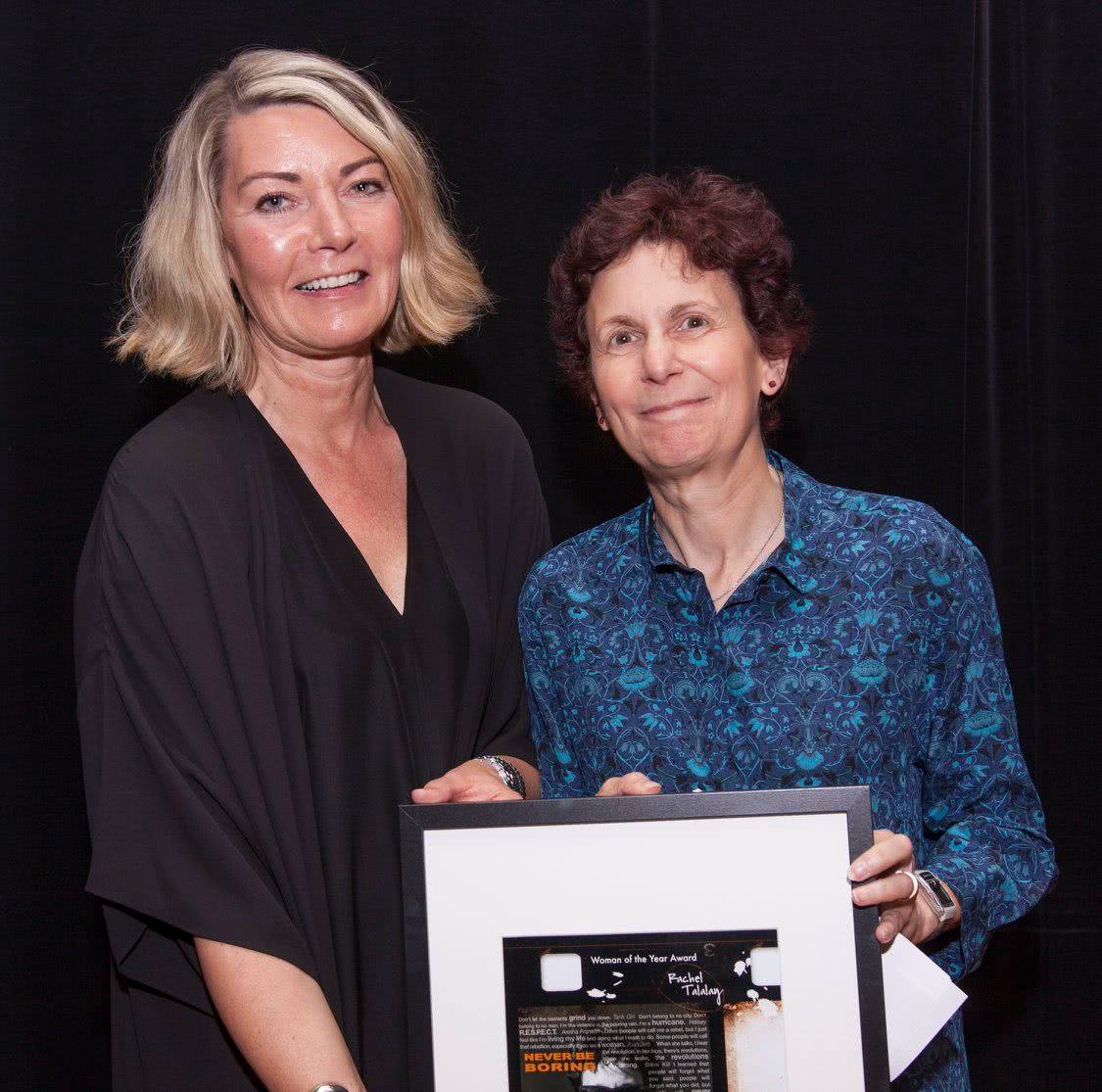 фото Рэйчел Талалэй на награждении